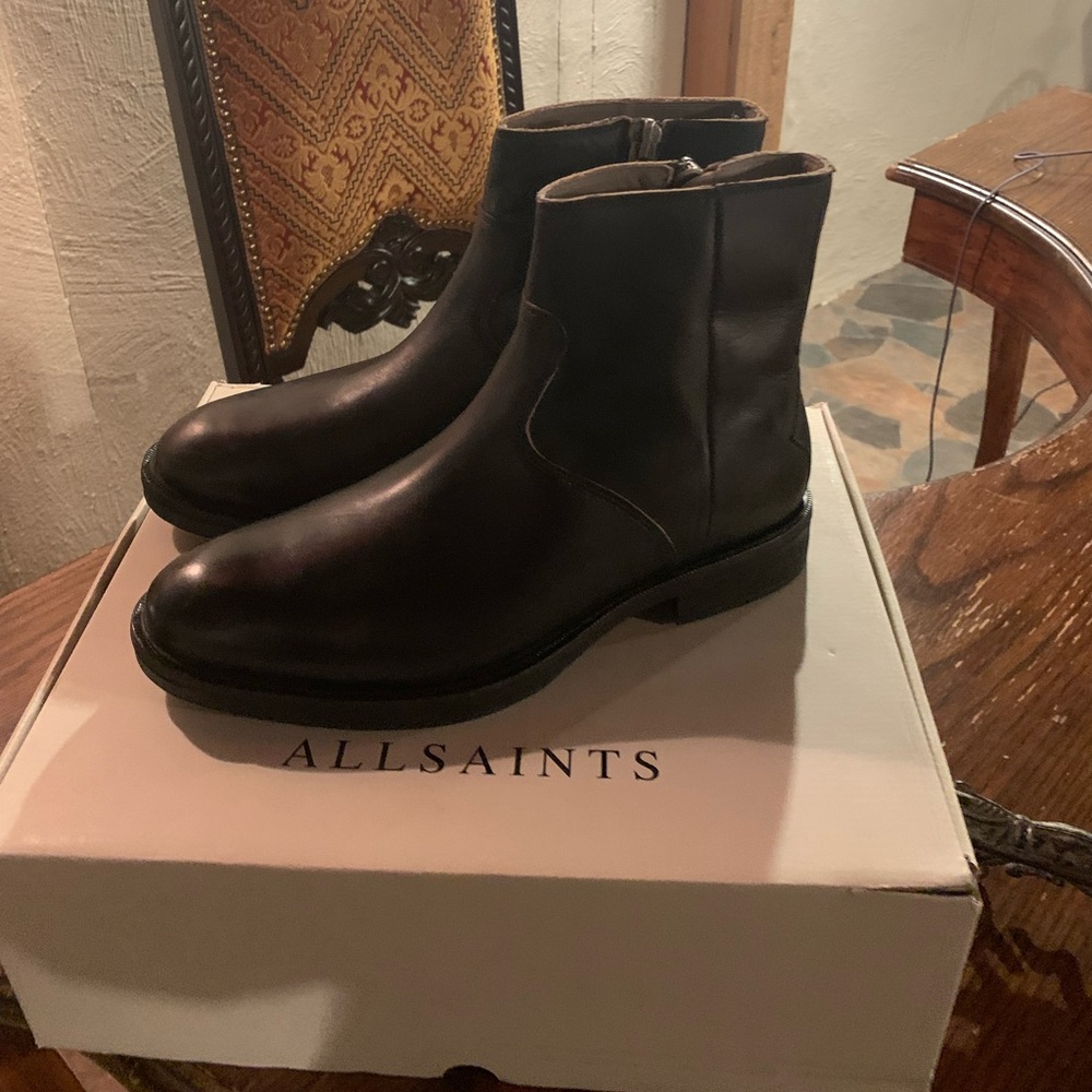 All-Saints Lang Boot SIZE 8